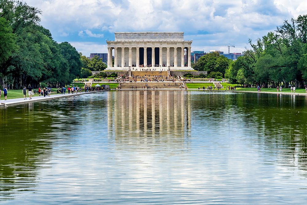 Reflecting Pool-Lincoln Memorial columns-Washington DC-Dedicated 1922-statue by Daniel French